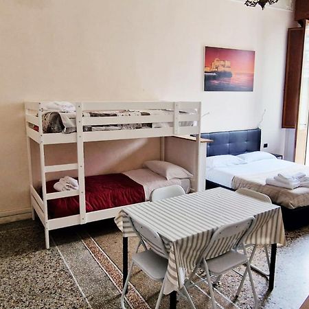Il Rifugio Di Garibaldi Bed & Breakfast Naples Exterior photo