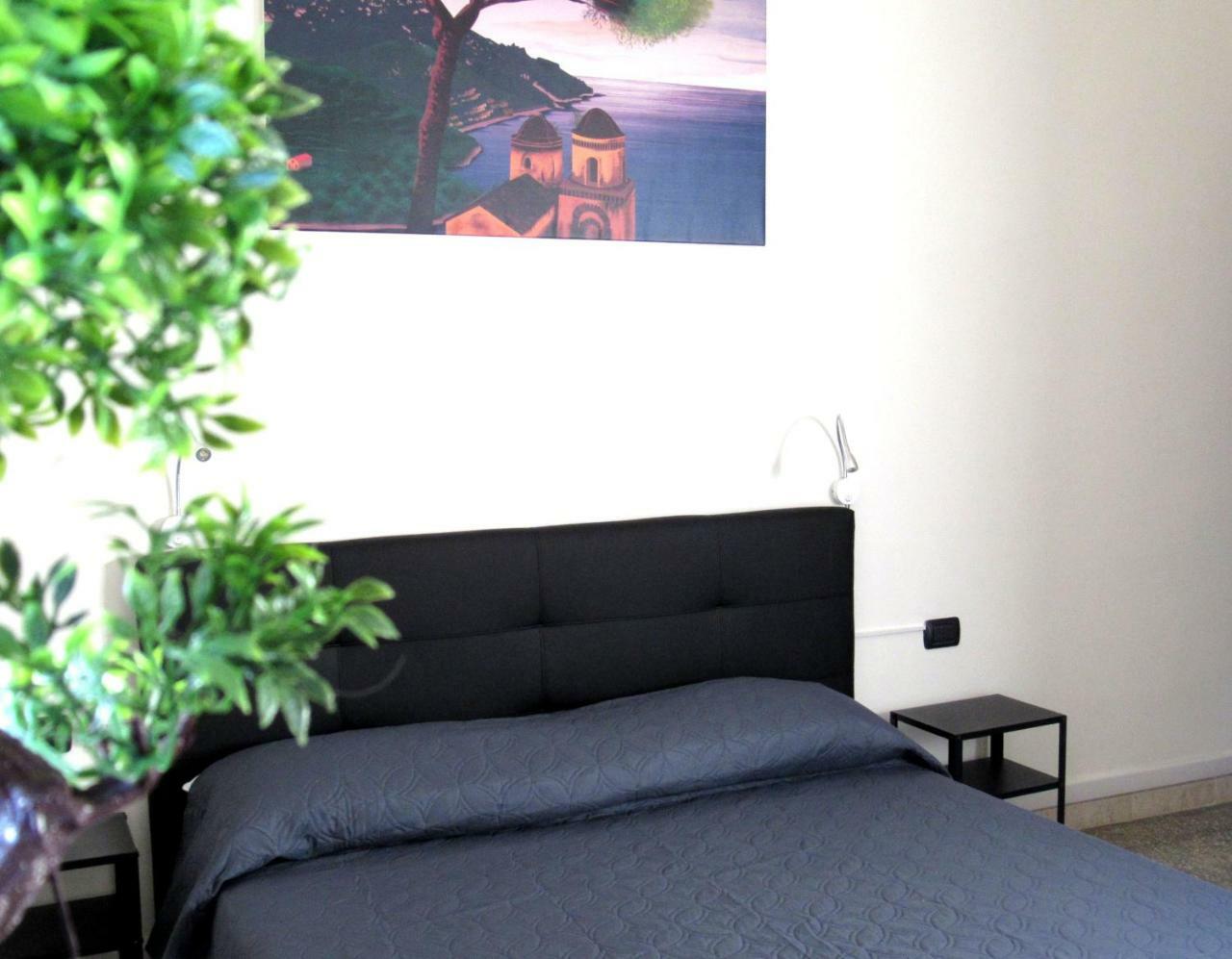 Il Rifugio Di Garibaldi Bed & Breakfast Naples Exterior photo